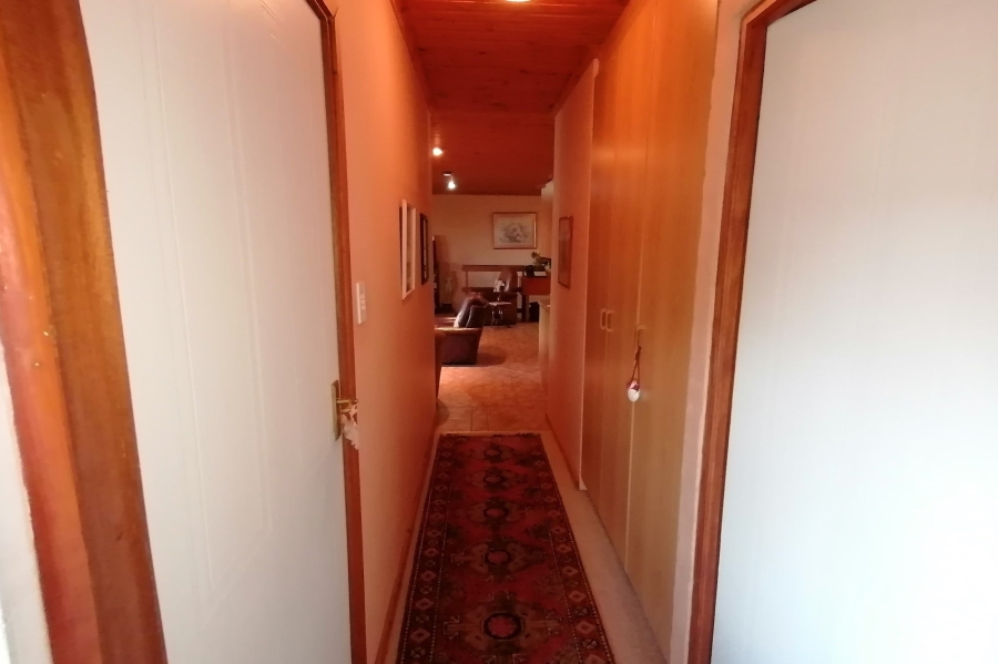 6 Bedroom Property for Sale in Bergsig Western Cape